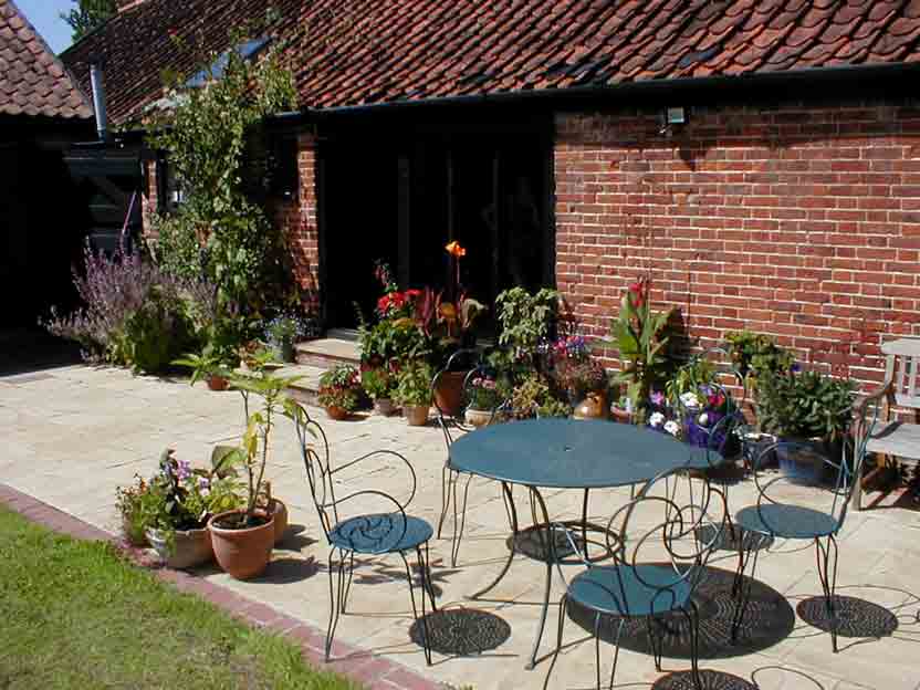 granary-courtyard