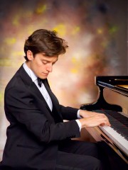 Alessandro Taverna – Piano